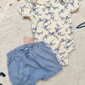 Colored Organics Baby Floral Short Sleeve Bodysuit and Blue Bloomers Set
